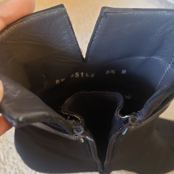 Stuart Weitzman Booties - Picture 6 of 7